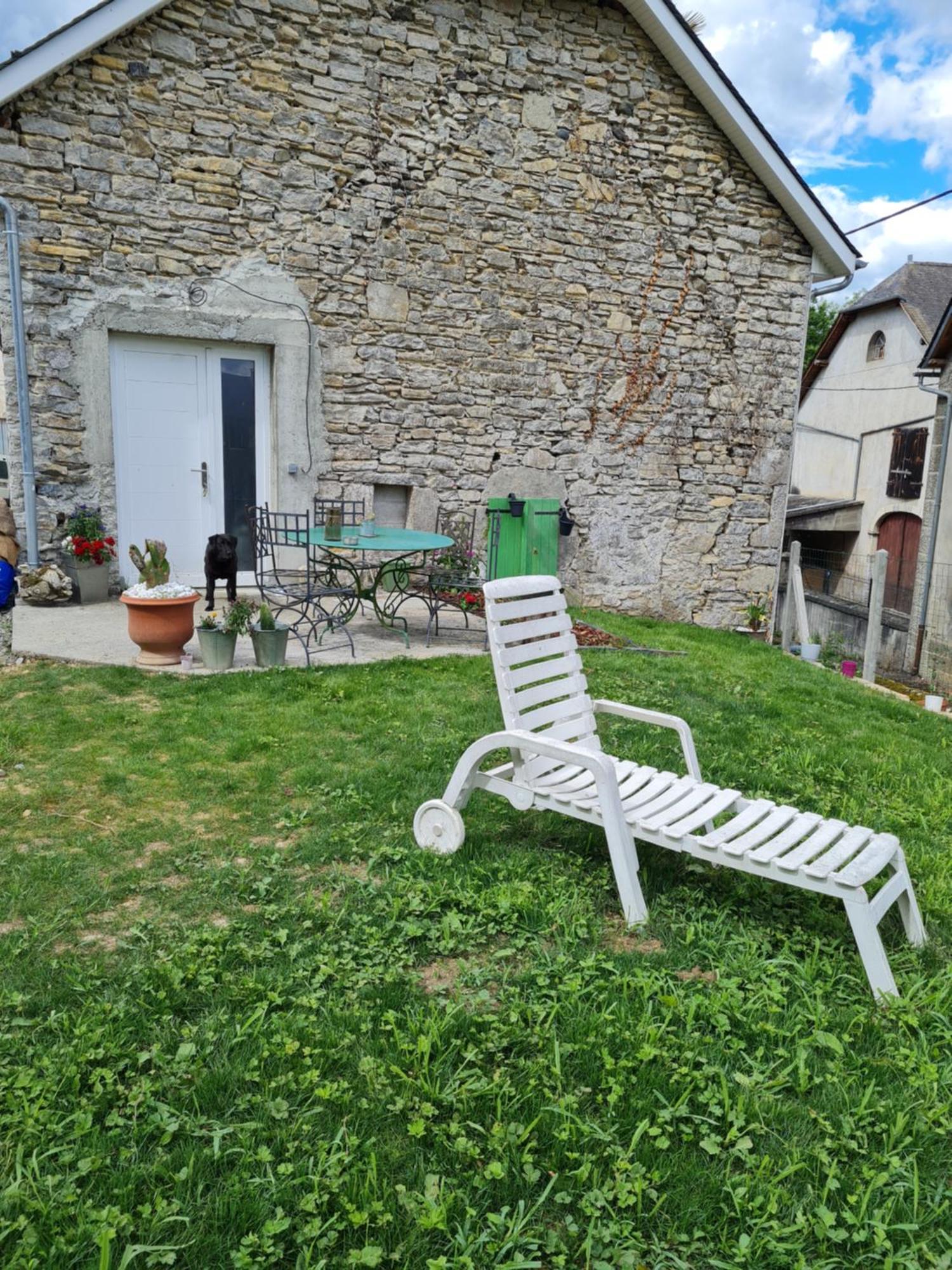 Appartement De La Laiterie Avec Petit Jardin. Eysus Exterior photo